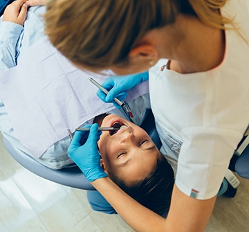 a child visiting the dentist